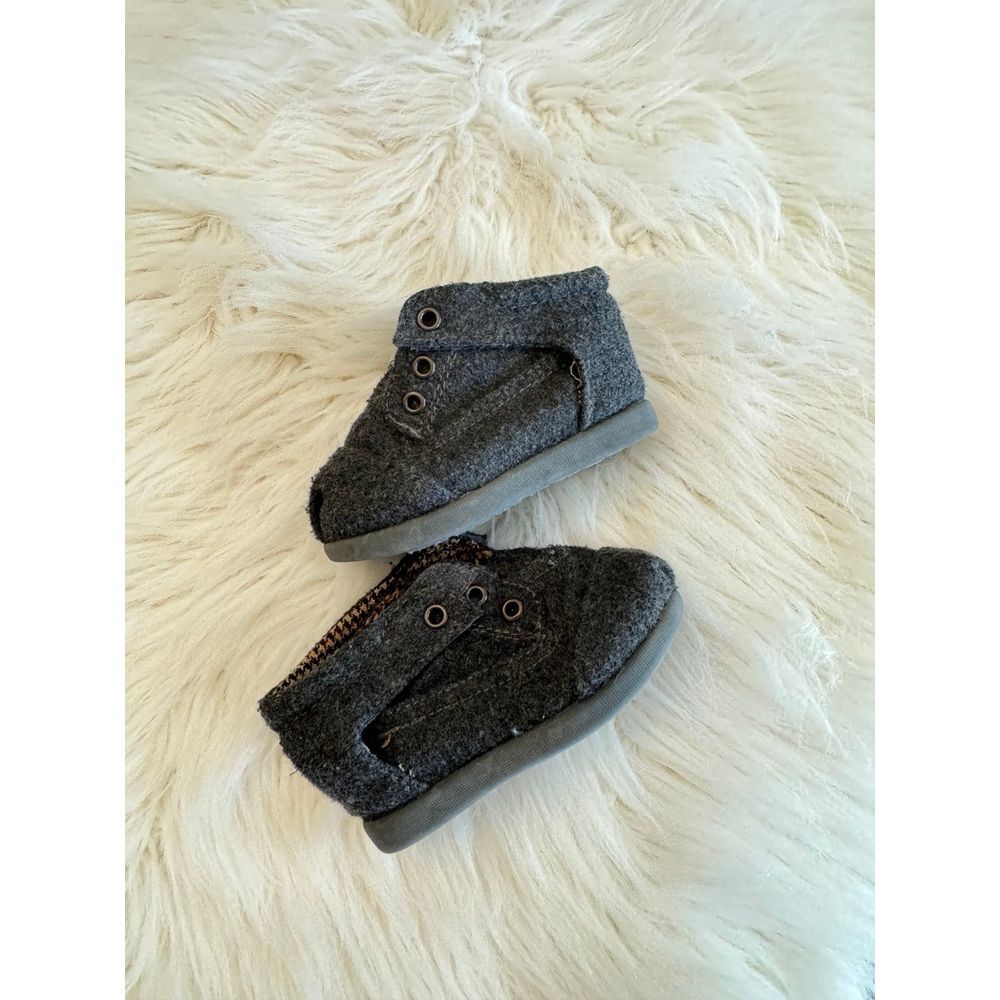 Toms gray booties size‎ 3